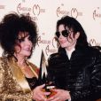 Elizabeth Taylor et Michael Jackson en 1993 