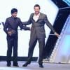 Hugh Jackman danse avec Vidya Balan et Shahrukh Khan, durant les FICCI-FRAMES awards le 25 mars 2011 à Mumbai
