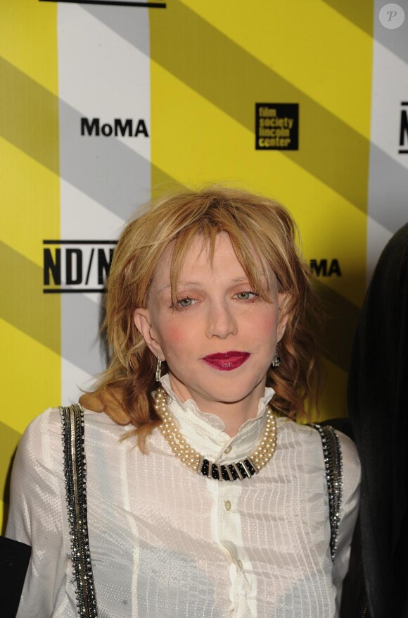 Courtney Love à la projection de Hit so Hard au Musée d'art moderne à New York le 28 mars 2011