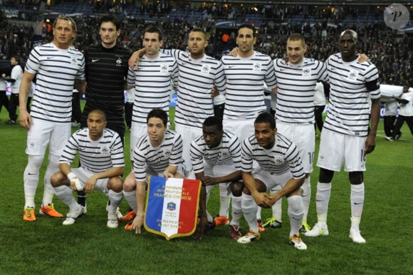 Le 29 mars 2011, à l'occasion de la réception de la Croatie en amical au Stade de France, l'équipe de France étrennait son maillot "extérieur", la fameuse marinière.