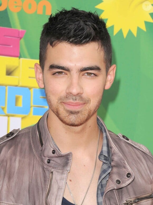 Joe Jonas lors de la grande soirée des 24e Kid's Choice Awards, organisée par la chaîne de télévision Nickélodéon dans l'enceinte du Gallen Center de Los Angeles, le 2 avril 2011.