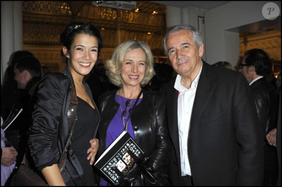 Mélanie Doutey, et ses parents Alain et Arielle, à la remise des prix Patrick-Dewaere et Romy Schneider, au Bon Marché, le 4 avril 2011, à Paris.