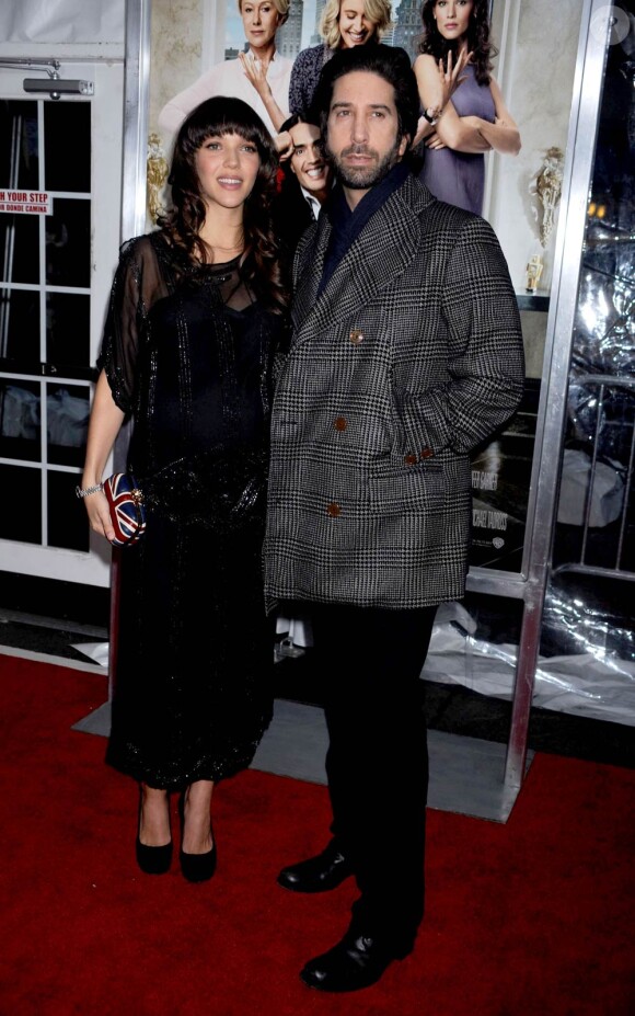 David Schwimmer et sa femme Zoe à l'occasion de l'avant-première d'Arthur, un amour de milliardaire, au Ziegfeld Theatre de New York, le 5 avril 2011.