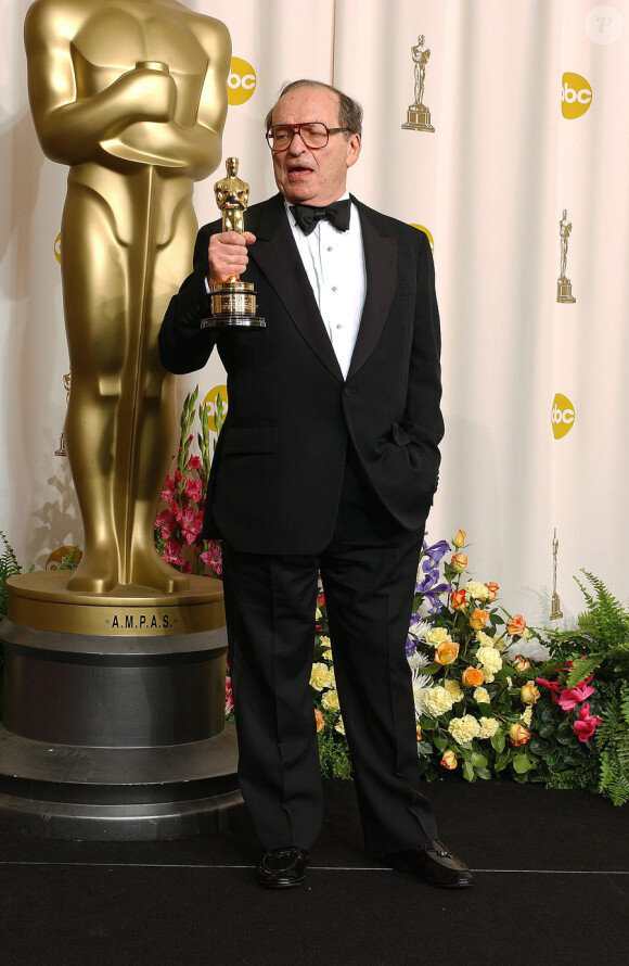 Sidney Lumet reçoit un Oscar pour sa carrière le 27 février 2005 lors de la 77e céremonie des Oscars