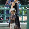 Gwen Stefani a passé la journée  au Zoo avec Kingston (10 avril 2011 à Los Angeles)