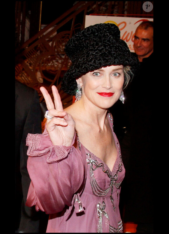 Sharon Stone à la première de Largo Winch 2 à Paris en janvier 2011