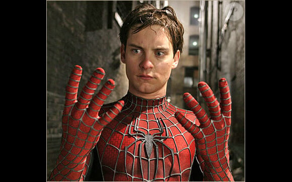 Tobey Maguire était Spiderman dans trois opus...pas dans le quatrième...