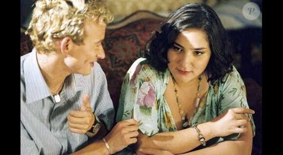 Marilou Berry dans le film Il était une fois dans l'Oued, séduisante aux côtés de Julien Courbey