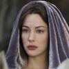 Dans Le Seigneur des Anneaux, le Retour du Roi, la princesse Arwen se marie avec Aragorn. Elle devient Reine des Elfes et des Humains !