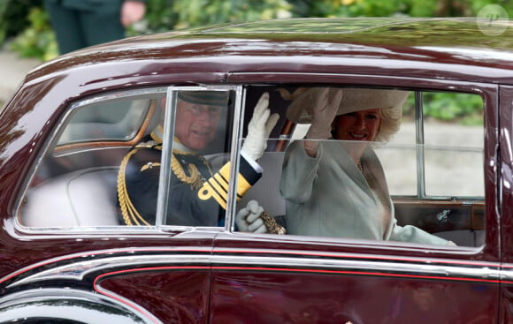 Le Prince Charles et Camilla Parker Bowles lors de leur arrivée à l'Abbaye de Westminster à l'occasion du mariage de Kate Middleton et du Prince William, le 29 avril 2011