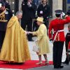 Le Reine Elizabeth et le Duc d'Edimbourg lors de leur arrivée à l'Abbaye de Westminster à l'occasion du mariage de Kate Middleton et de leur petit-fils le Prince William, le 29 avril 2011