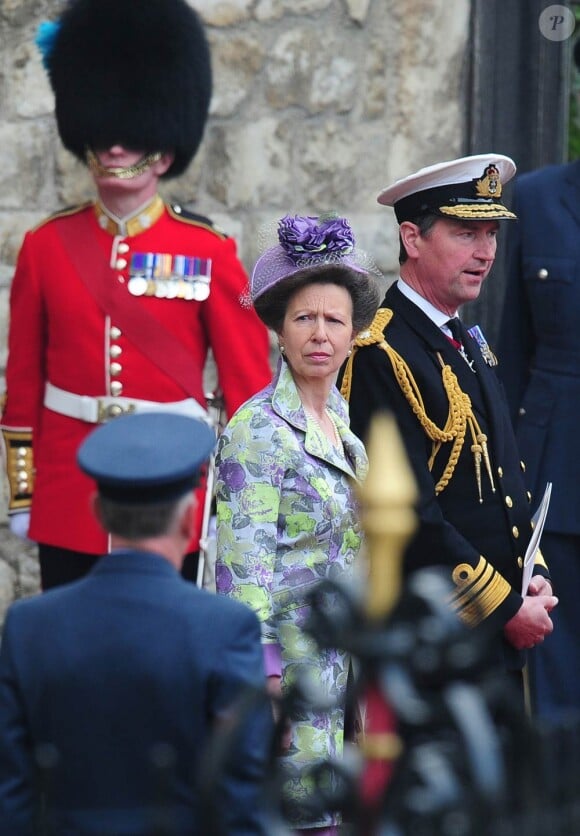 Les 1 900 convives invités à assister au mariage du prince William et de Catherine Middleton le 29 avril 2011, dont la princesse Anne et son mari Timothy Laurence, ont pris place à Westminster dans les premières heures de la matinée.