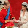 Le 29 avril 2011, la robe de la mariée Catherine Middleton était l'un des principales sources d'intérêt, après des mois de suspense, lors de son mariage avec le prince William. Mais ses élégants bijoux n'en manquaient pas non plus...