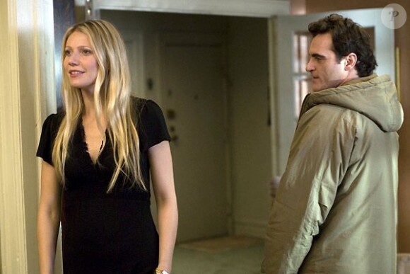 Gwyneth Paltrow joue une femme étrange face à Joaquin Phoenix dans Two Lovers