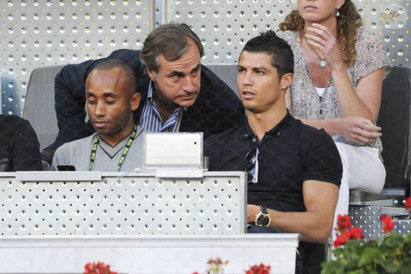 Cristiano Ronaldo dans les gradins du Master 1000 de Madrid le 4 mai 2011. Attentif à la performance de Rafael Nadal, qui a explosé Baghdatis !