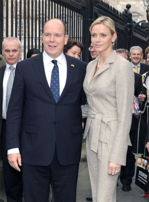 Le prince Albert et sa fiancée Charlene Wittstock en avril 2011.