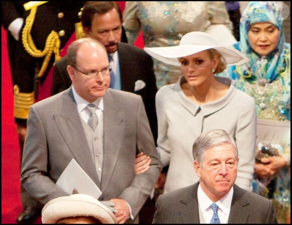 Le prince Albert et sa fiancée Charlene Wittstock au mariage de Kate et Will, le 29 avril 2011.