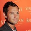 Jude Law assiste à la soirée Duran Duran, vendredi 13 mai au VIP Room de Cannes, en plein Festival international du film.