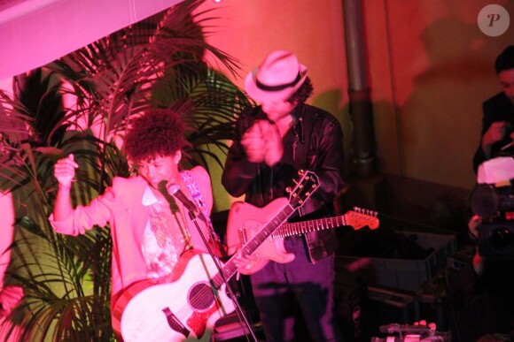 Ayo et Matthieu Chedid en concert à la Villa Chic à Cannes, le 15 mai 2011.