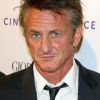 Sean Penn lors du dîner de charité Cinema for Peace donné en son honneur , le 18 mai 2011. Hôtel Carlton à Cannes