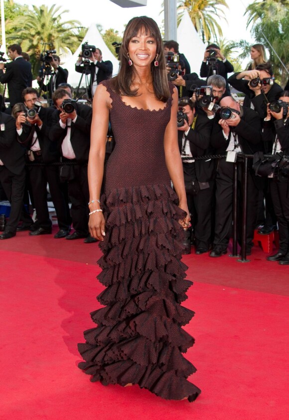 Naomi Campbell est sublime sur le tapis rouge de Cannes. 19 mai 2011