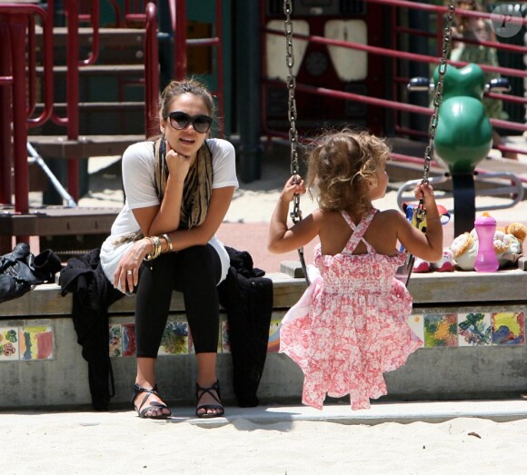 Jessica Alba est l'heureuse maman de la petite Honor bientôt 3 ans et doit accoucher de son deuxième enfant cet été. Los angeles, 21 mai 2011