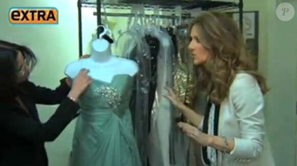 Mario Lopez à la découverte du dressing de Céline Dion à Las Vegas, mars 2011.