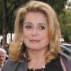 Catherine Deneuve à l'occasion de la soirée de gala donnée pour les 50 ans d'Amnesty International, au Théâtre du Châtelet, le 27 mai 2011.