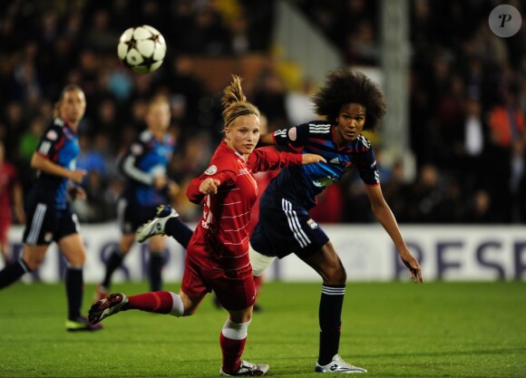 Les footballeuses de l'équipe féminine de l'Olympique Lyonnais ont triomphé lors de la finale de la Ligue des Champions, jeudi 26 mai 2011, face à l'équipe de Potsdam.