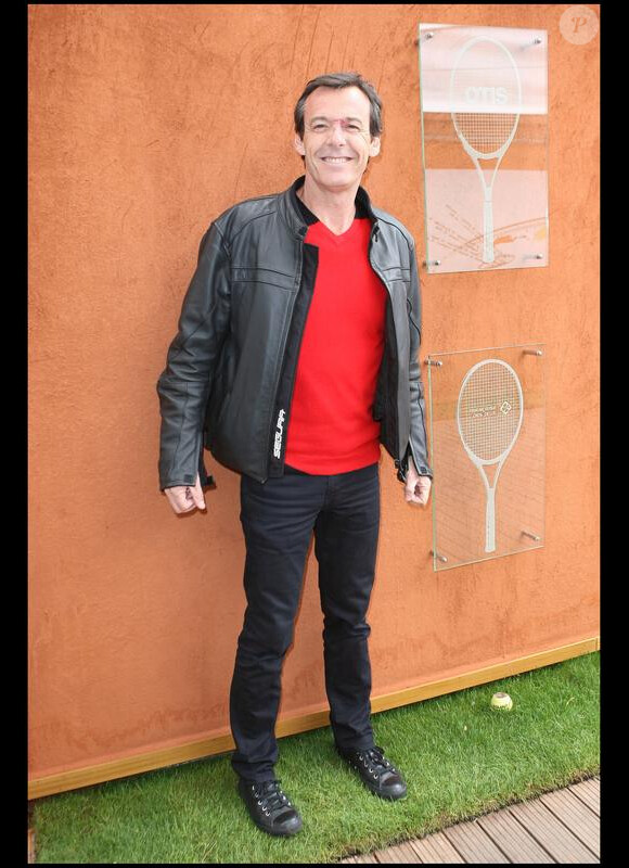 Jean-Luc Reichmann assiste au tournoi de Rolang-Garros, à Paris, le 29 mai 2010.