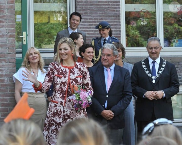 La princesse Maxima des Pays-Bas était le 1er juin à  Rotterdam pour voir la remise des premiers diplômes d'un programme  gouvernemental visant à enseigner aux écoliers à bien utiliser leur  argent.