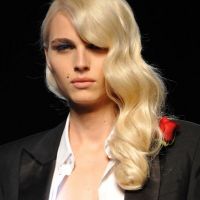 Le mannequin Andrej Pejic : Un homme élu parmi les femmes les plus sexy !