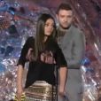 La vidéo de Mila Kunis et Justin Timberlake se pelottant avec humour lors des 20e MTV Movie Awards, à Los Angeles, le 5 juin 2011.