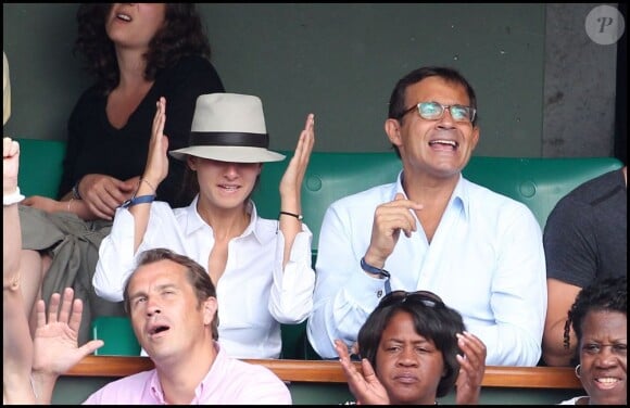 Jean-Luc Delarue et Anissa lors de la finale du tournoi de Roland-Garros, le diamnche 5 juin 2011.