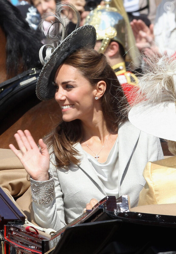 Kate Middleton lors de la cérémonie annuelle de l'Ordre de la jarretière dans la chapelle Saint George à Windsor le 13 juin 2011
