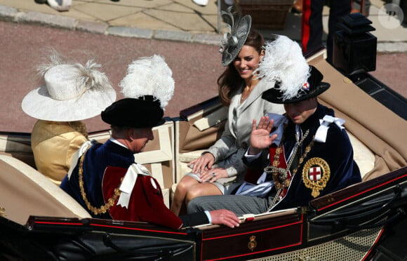 Le prince Charles, Camilla Parker Bowles, Kate Middleton et le prince William lors de la cérémonie annuelle de l'Ordre de la jarretière dans la chapelle Saint George à Windsor le 13 juin 2011