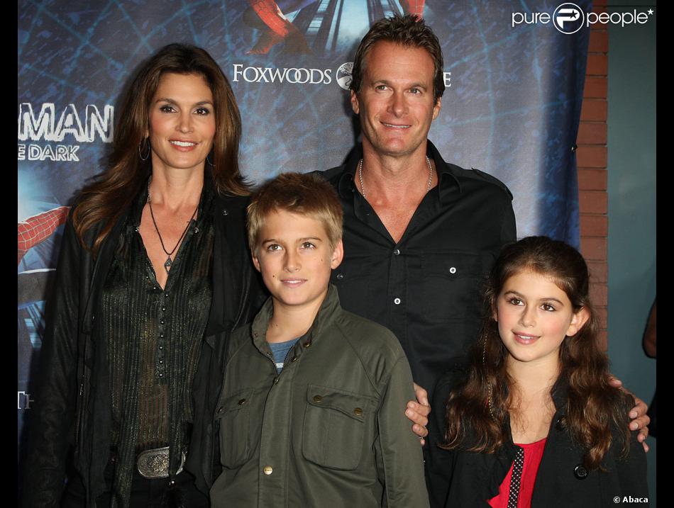 Cindy Crawford et Randy Gerber, avec leurs enfants Presley et Kaia lors