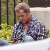 Mel Gibson arrive à Malibu avec sa petite Lucia pour voir son fils Thomas le 17 juin 2011