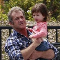 Mel Gibson : Un papa poule dont la nouvelle petite amie serait peu fréquentable