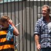 Mel Gibson partage un moment avec son fils Thomas à Malibu le 17 juin 2011