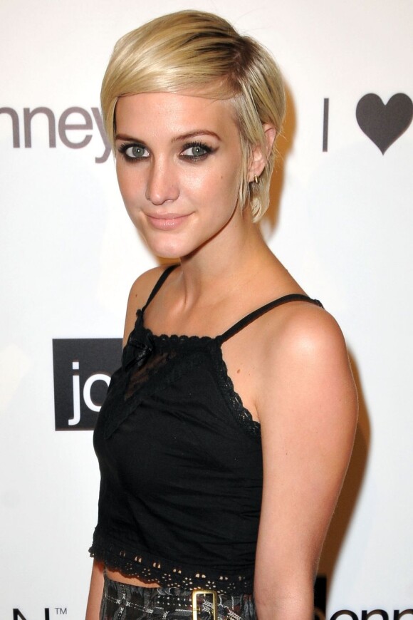 Ashlee Simpson célèbre la fête lcpenney de Charlotte Ronson et la marque d'habits 'I Love Ronson' à Hollywood le 21 juin 2011