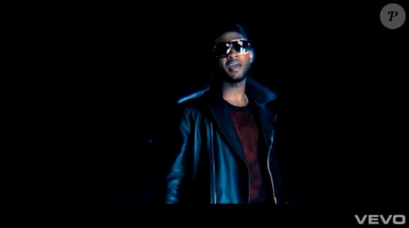 Usher dans le clip de Dirty Dancer