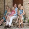 C'est à Tavarnelle Val di Pesa, 25 kilomètres au sud de Florence (Italie), que le prince Willem-Alexander et la princesse Maxima des  Pays-Bas ont posé le 4 juillet 2011 pour la traditionnelle séance photo  estivale en famille, avec leurs filles les princesses Catharina-Amalia,  Alexia et Ariane.