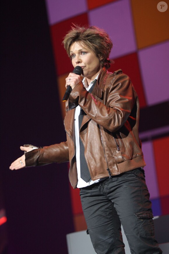 Sabine Paturel participe à la tournée RFM Party 80, le 26 mars 2009 au Zénith de Paris.