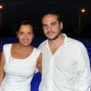 François-Xavier Demaison et son épouse lors de la soirée blanche aux Moulins de Ramatuelle. Dimanche 10 juillet 2011