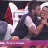 Zelko embrasse Ayem après l'avoir nominée à vie dans la quotidienne de Secret Story 5 le mardi 12 juillet 2011 sur TF1