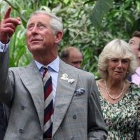 Le prince Charles et Camilla, dans l'oeil du cyclone, respirent un bon coup