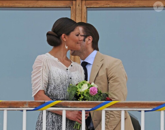 A Borgholm, le 13 juillet 2011, la princesse Victoria de Suède et son époux le prince Daniel ont découvert les deux tilleuls que la commune leur a offerts, plantés sur la place de la mairie, pour leur mariage célébré en juin 2010. La famille royale est arrivée sur l'île d'Oland, où se trouve sa résidence estivale de Solliden.