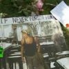 De nombreux fans ont adressé des messages, peintures, ou cadeaux afin de rendre hommage à Amy Winehouse.