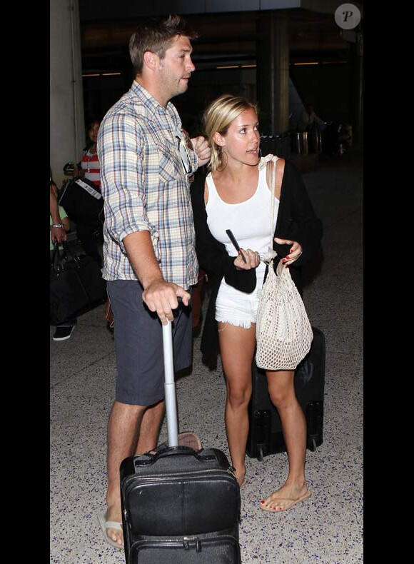 Kristin Cavallari et son fiancé le quaterback des Chicago Bears Jay Cutler en avril 2011 à l'aéroport de Los Angeles